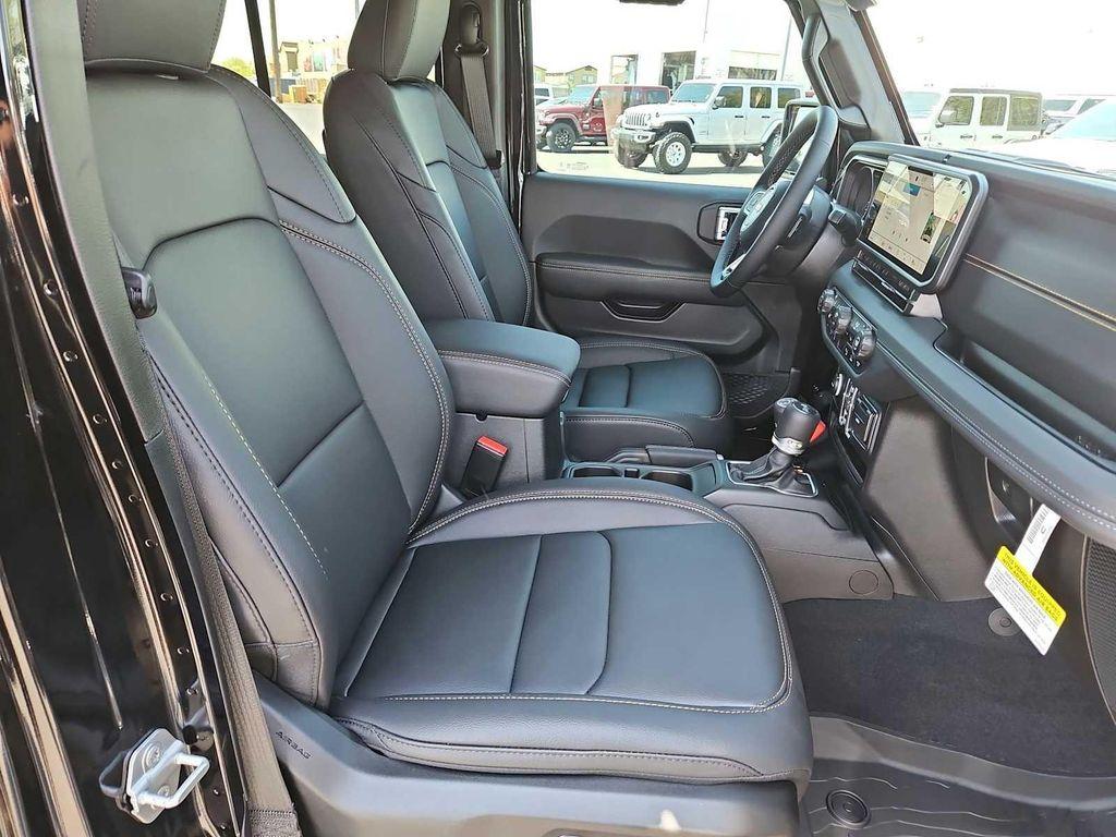 new 2025 Jeep Wrangler car, priced at $51,815