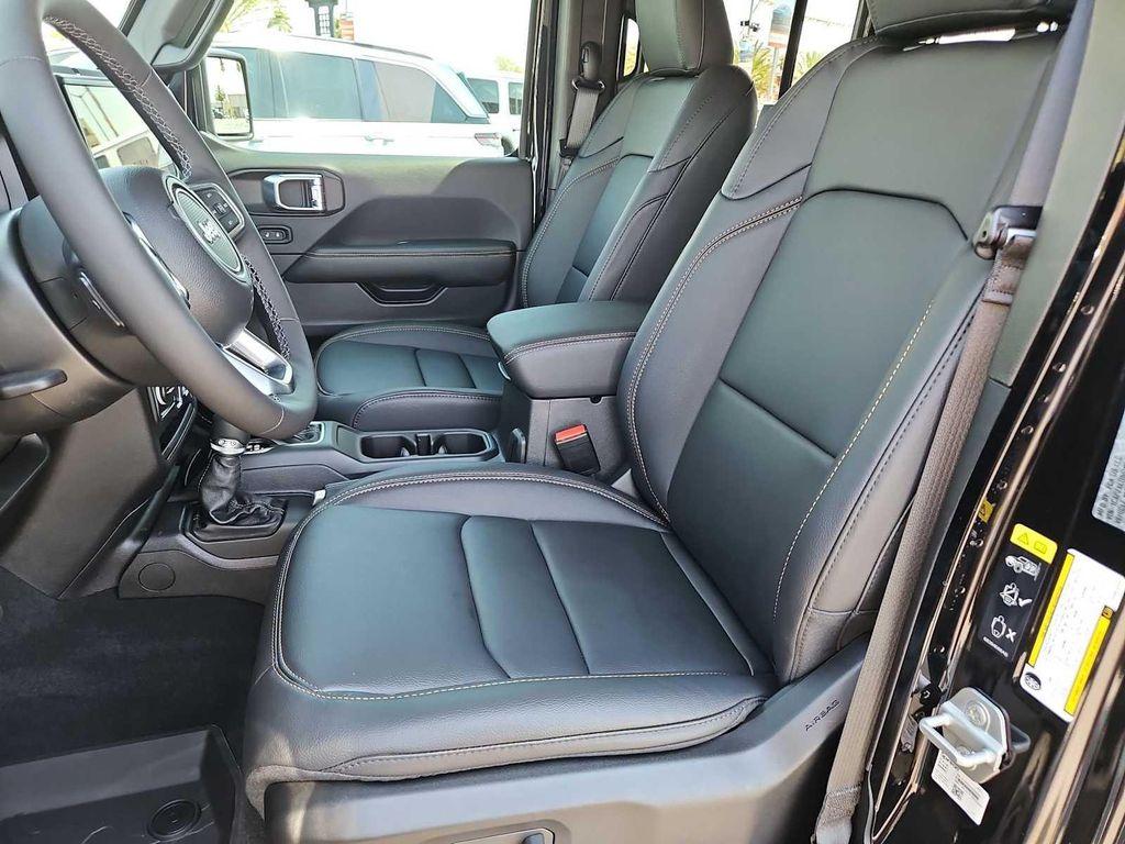 new 2025 Jeep Wrangler car, priced at $51,815