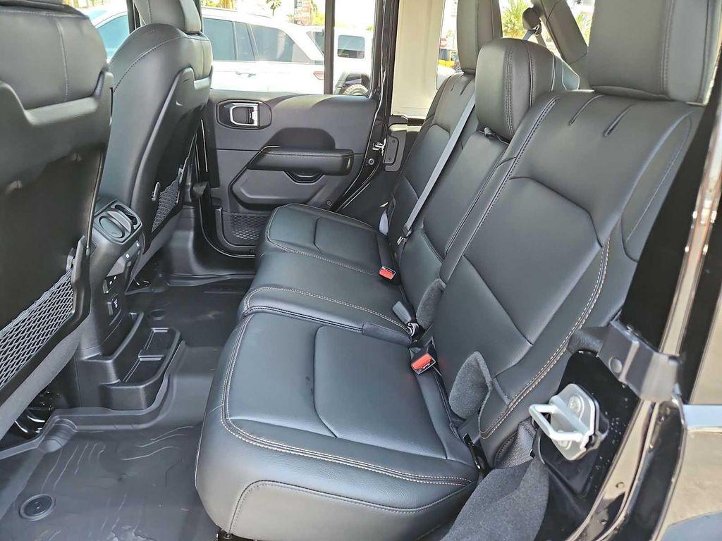 new 2025 Jeep Wrangler car, priced at $51,815