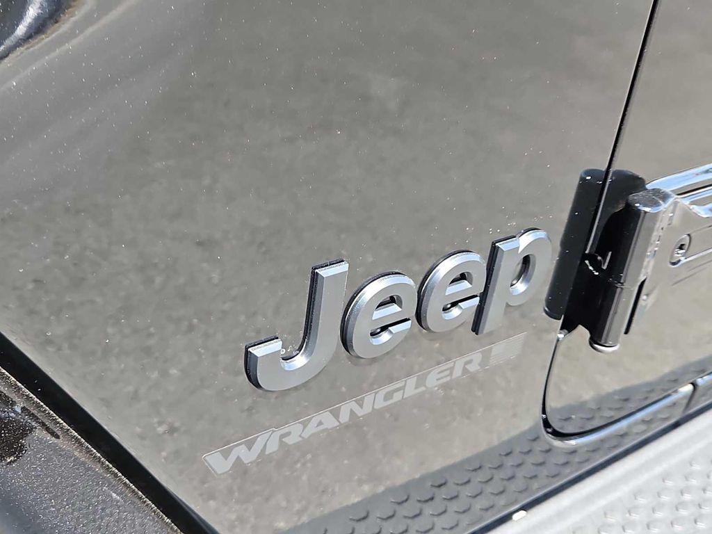 new 2025 Jeep Wrangler car, priced at $51,815