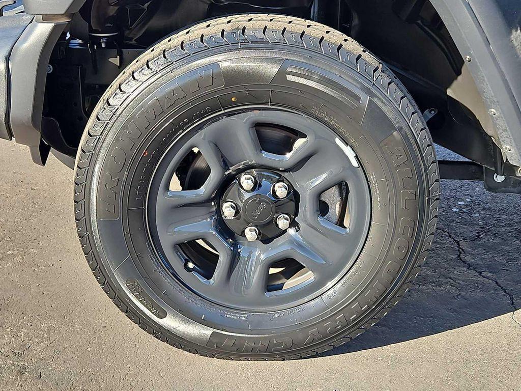 used 2022 Jeep Wrangler Unlimited car, priced at $27,000