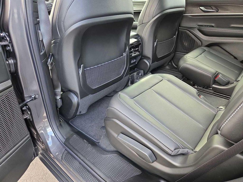 new 2025 Jeep Grand Cherokee L car, priced at $46,535