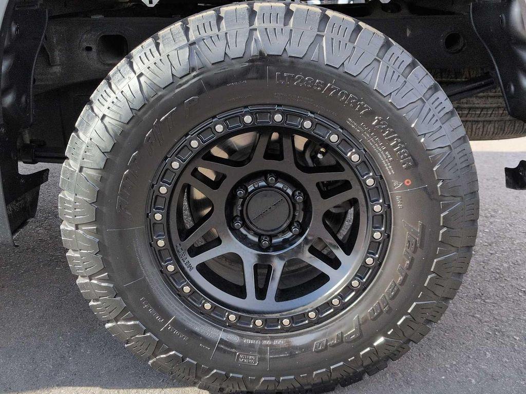 used 2021 Chevrolet Silverado 1500 car, priced at $33,000