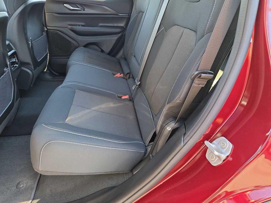new 2025 Jeep Grand Cherokee car, priced at $35,170