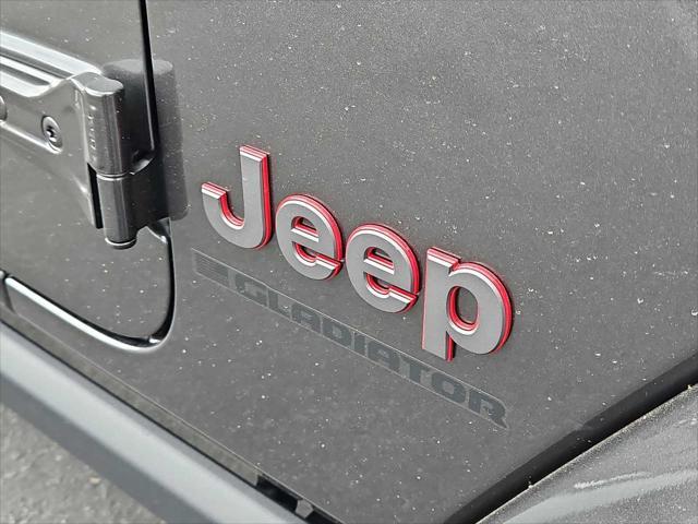 new 2025 Jeep Gladiator car, priced at $50,460