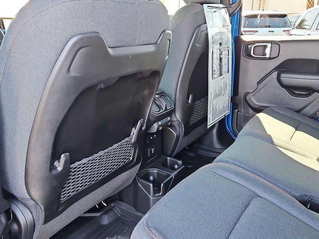 new 2025 Jeep Gladiator car, priced at $49,170