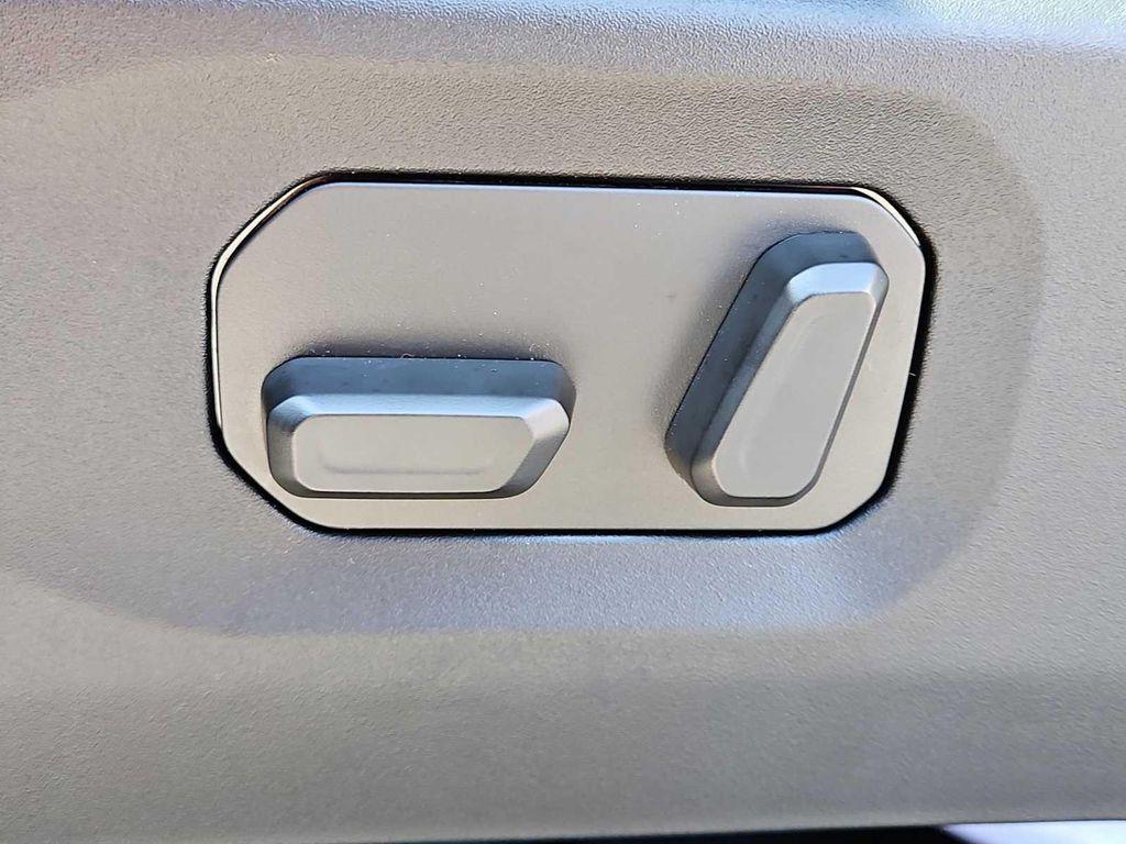 new 2025 Jeep Wrangler car, priced at $57,930