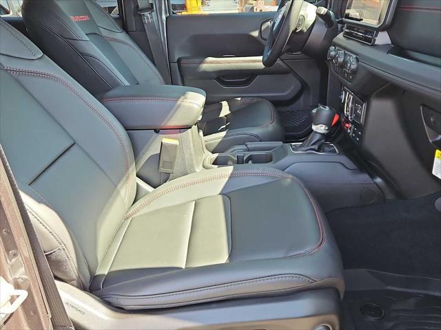 new 2025 Jeep Wrangler car, priced at $54,428