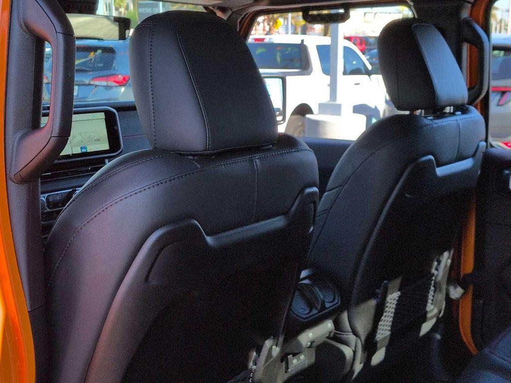 new 2025 Jeep Gladiator car, priced at $52,715