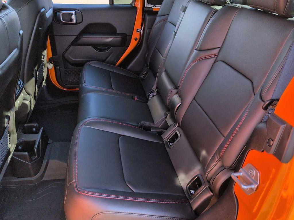 new 2025 Jeep Gladiator car, priced at $52,715