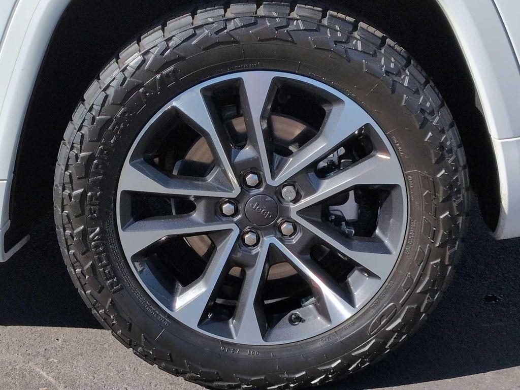 used 2022 Jeep Grand Cherokee L car, priced at $32,000