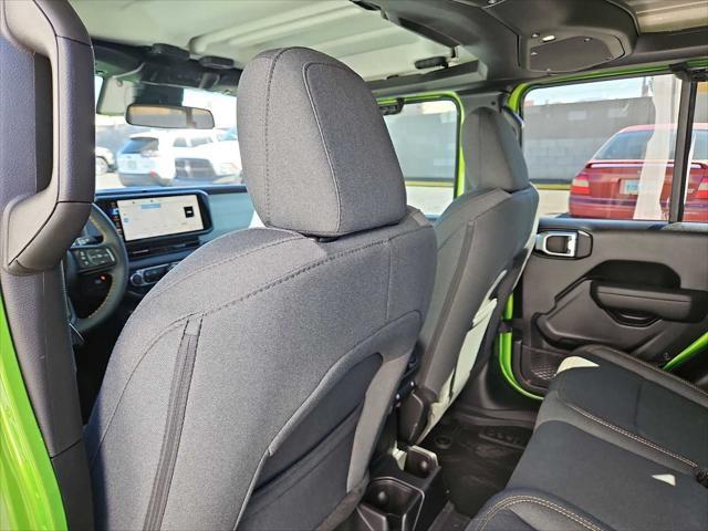new 2025 Jeep Gladiator car, priced at $52,035