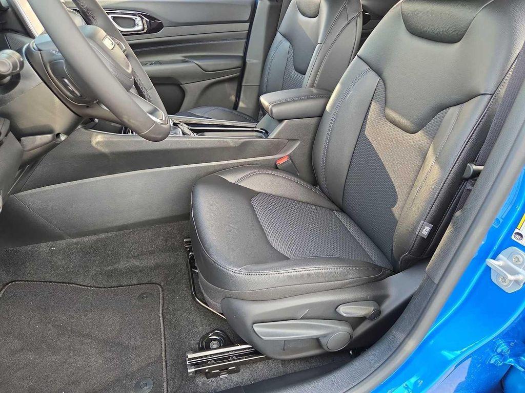 new 2026 Jeep Compass car, priced at $26,590