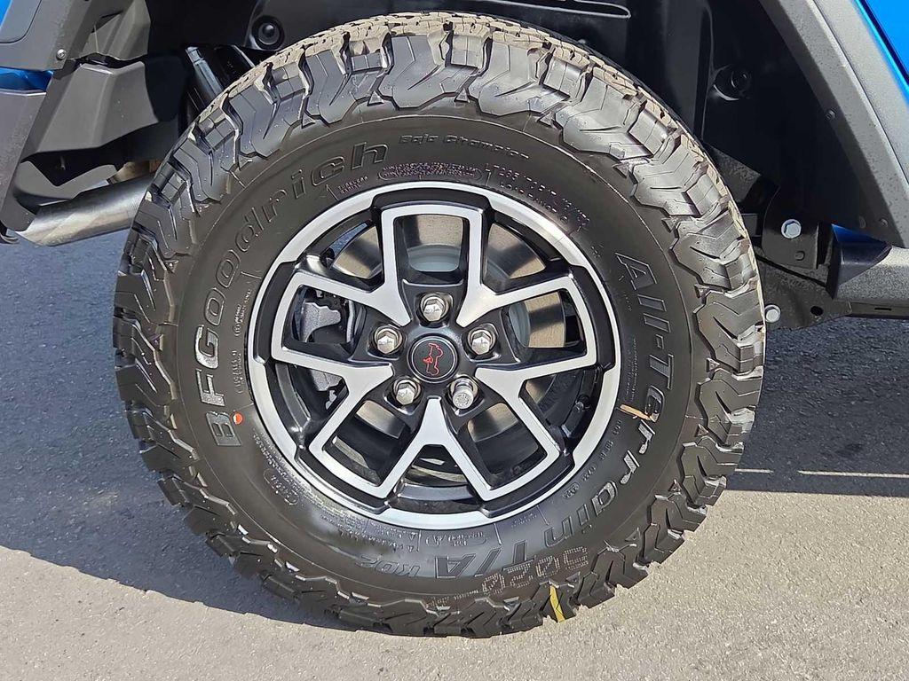 new 2025 Jeep Wrangler car, priced at $46,705