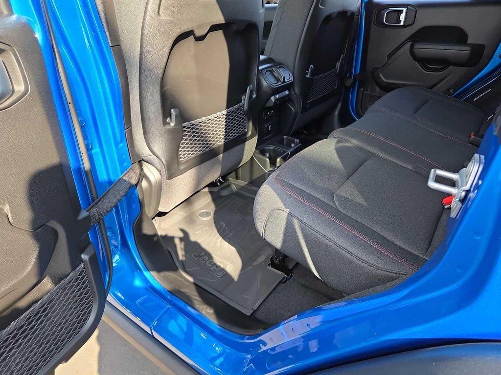 new 2025 Jeep Wrangler car, priced at $46,705