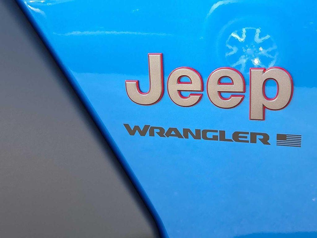 new 2025 Jeep Wrangler car, priced at $46,705