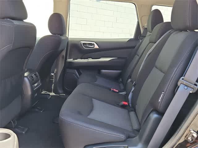 used 2020 Nissan Pathfinder car, priced at $20,000