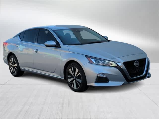 used 2022 Nissan Altima car, priced at $18,500