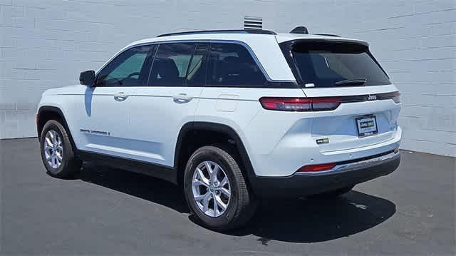 new 2022 Jeep Grand Cherokee car, priced at $40,552