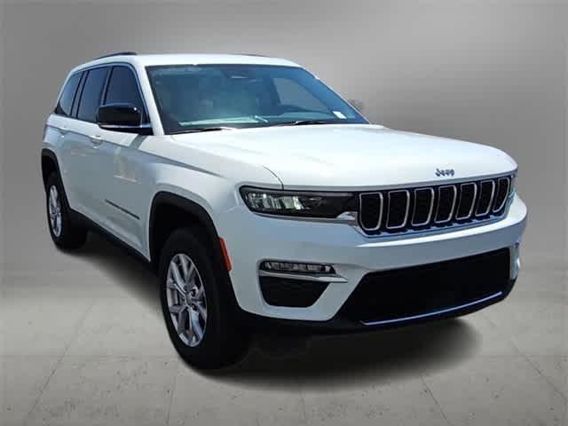 new 2022 Jeep Grand Cherokee car, priced at $40,552