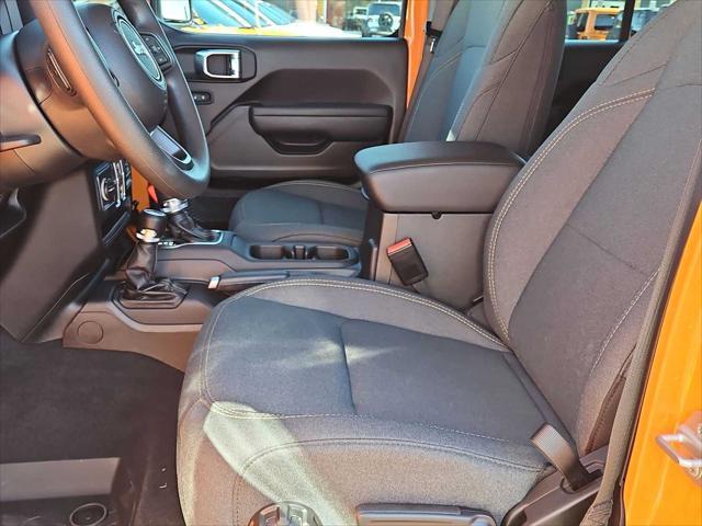 new 2025 Jeep Wrangler car, priced at $47,210