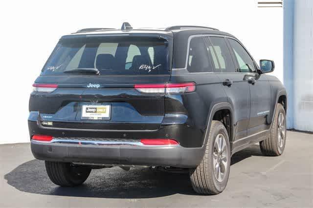new 2022 Jeep Grand Cherokee 4xe car, priced at $55,000