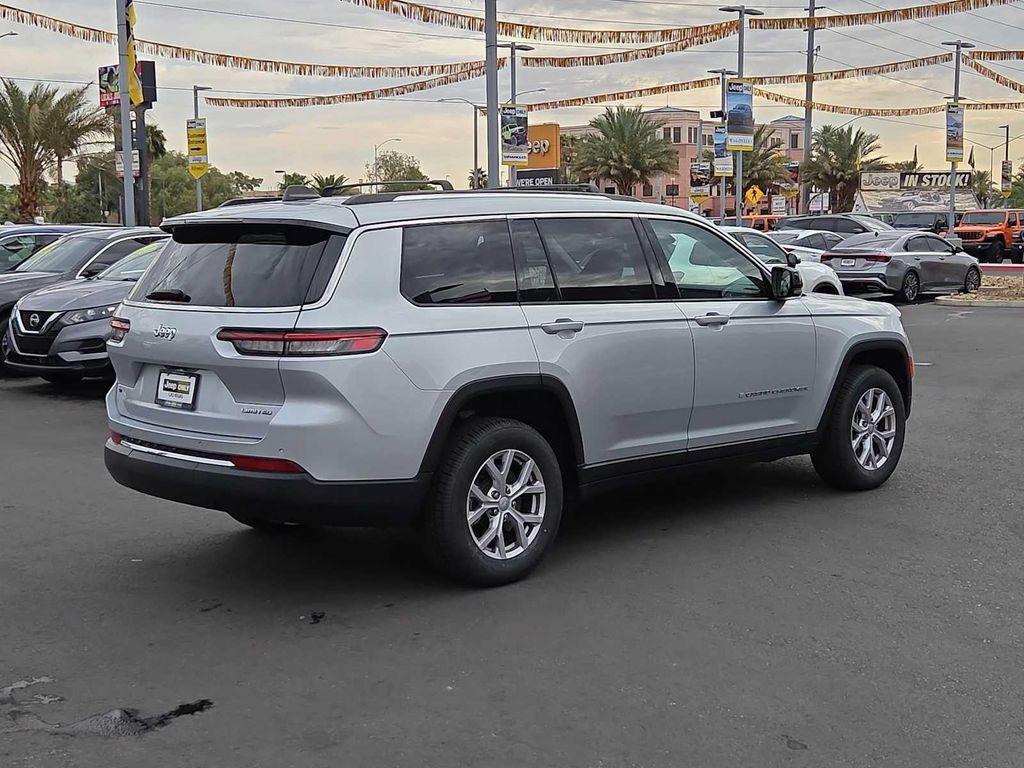 used 2022 Jeep Grand Cherokee L car, priced at $28,000