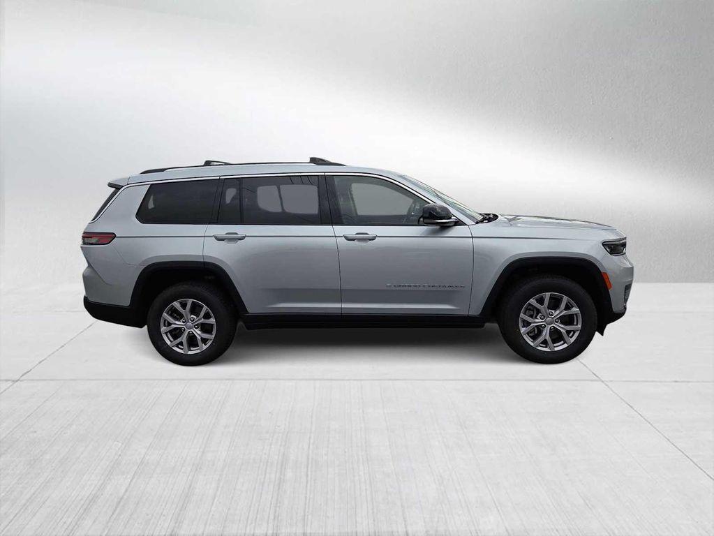 used 2022 Jeep Grand Cherokee L car, priced at $27,000