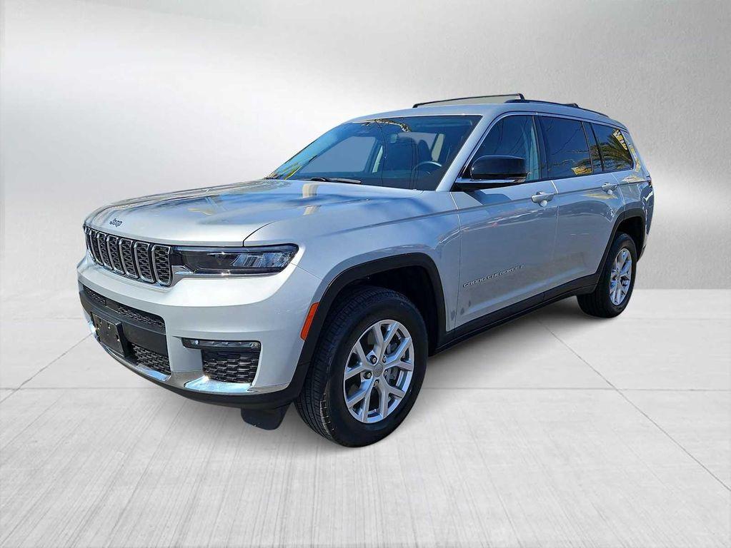 used 2022 Jeep Grand Cherokee L car, priced at $28,500