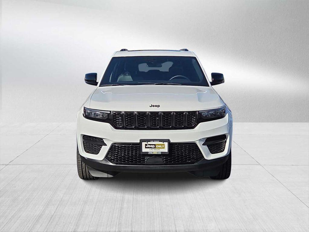 used 2023 Jeep Grand Cherokee car, priced at $28,500