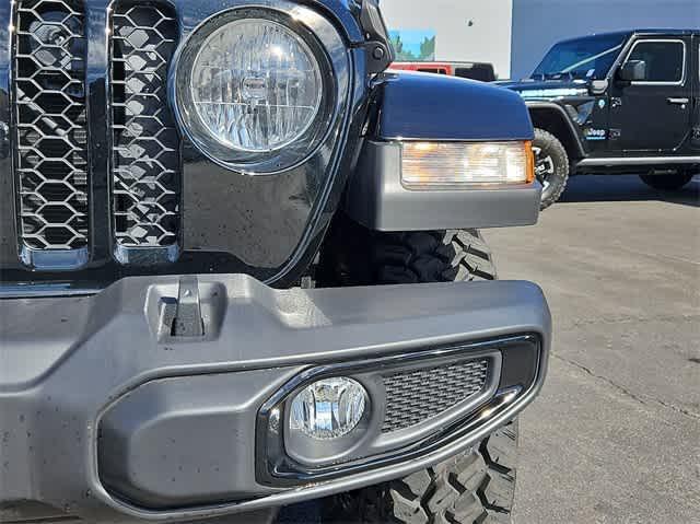 new 2023 Jeep Gladiator car, priced at $53,530