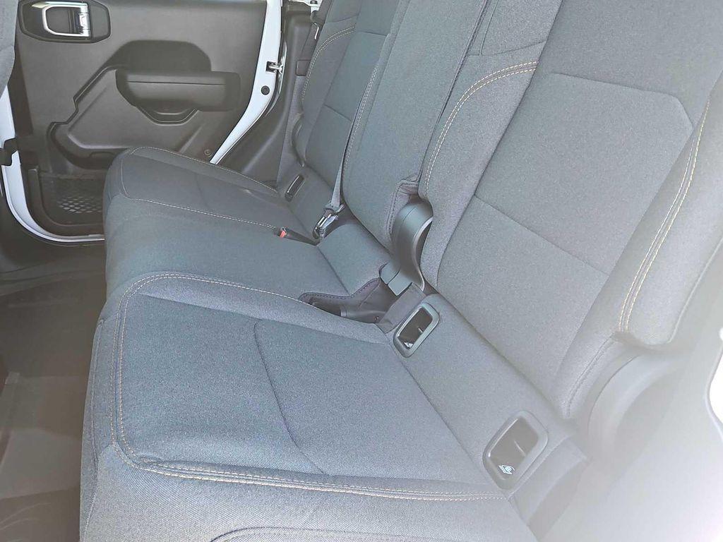 new 2025 Jeep Gladiator car, priced at $45,050