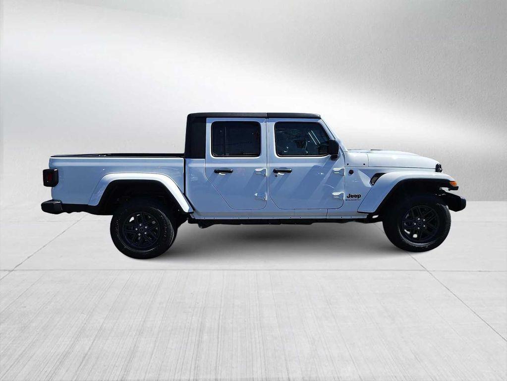 new 2025 Jeep Gladiator car, priced at $45,050