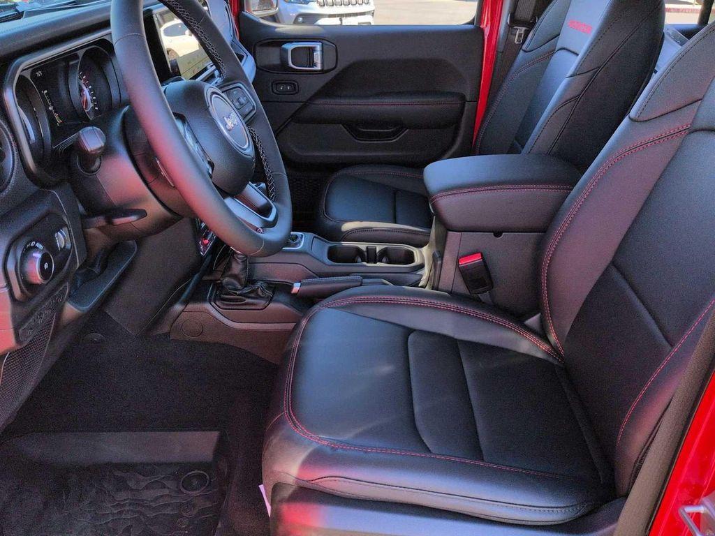 new 2025 Jeep Wrangler car, priced at $51,180