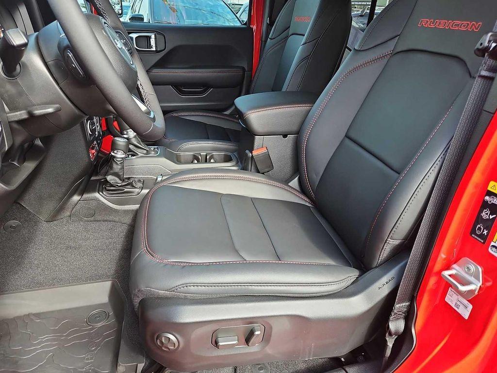new 2025 Jeep Wrangler car, priced at $57,930