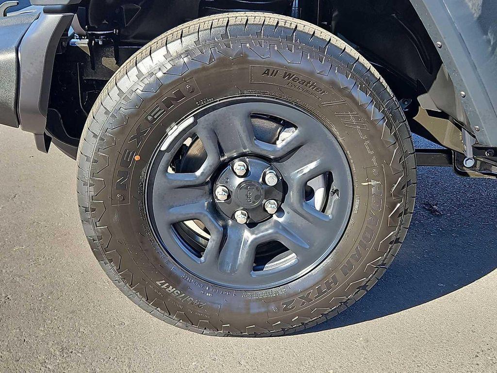 new 2026 Jeep Wrangler car, priced at $44,035