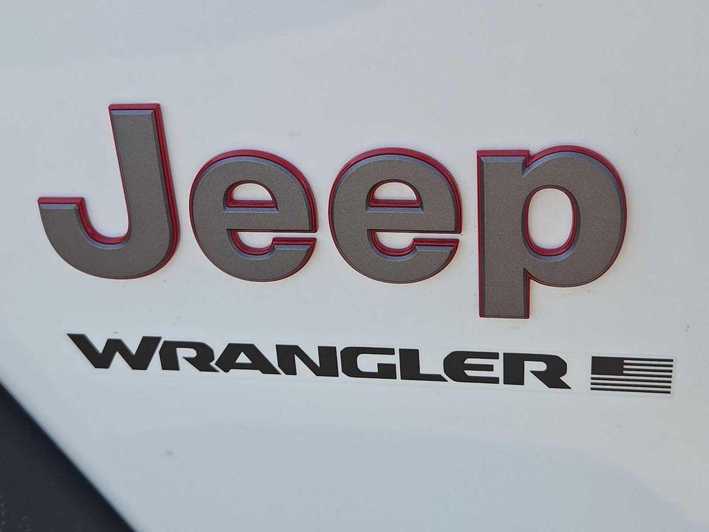 new 2025 Jeep Wrangler car, priced at $52,400