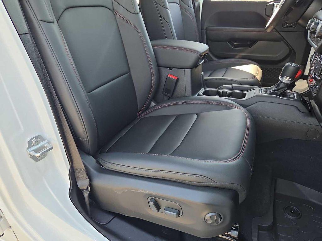 new 2025 Jeep Wrangler car, priced at $52,400