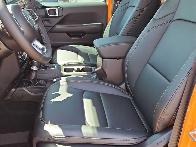 new 2025 Jeep Wrangler car, priced at $51,222