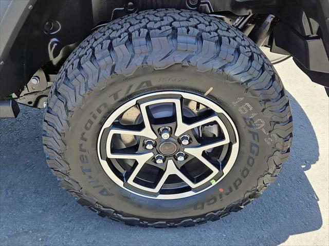 new 2025 Jeep Wrangler car, priced at $49,943