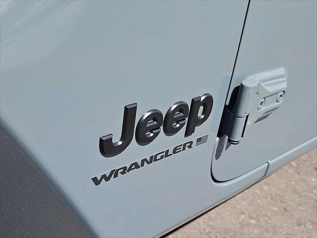 new 2025 Jeep Wrangler car, priced at $37,915