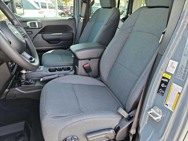 new 2025 Jeep Wrangler car, priced at $37,915