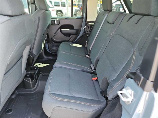 new 2025 Jeep Wrangler car, priced at $37,915