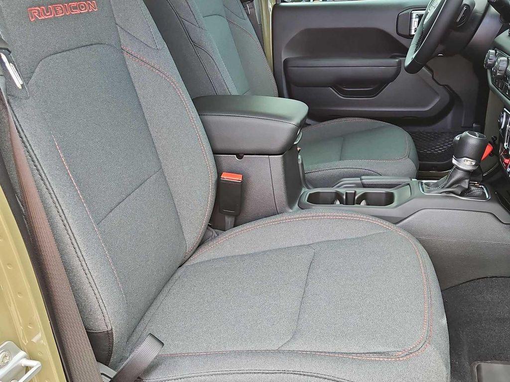 new 2025 Jeep Gladiator car, priced at $48,470