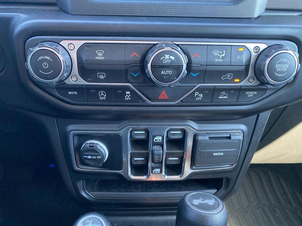 used 2021 Jeep Wrangler Unlimited car, priced at $27,500