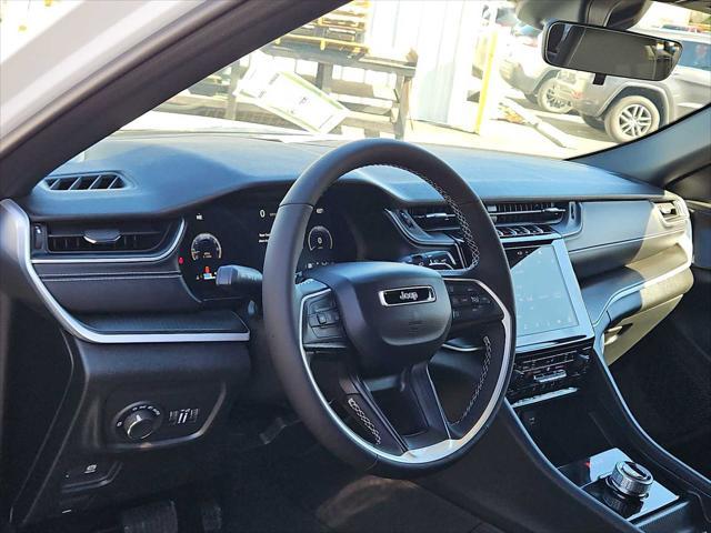 new 2025 Jeep Grand Cherokee car, priced at $37,935