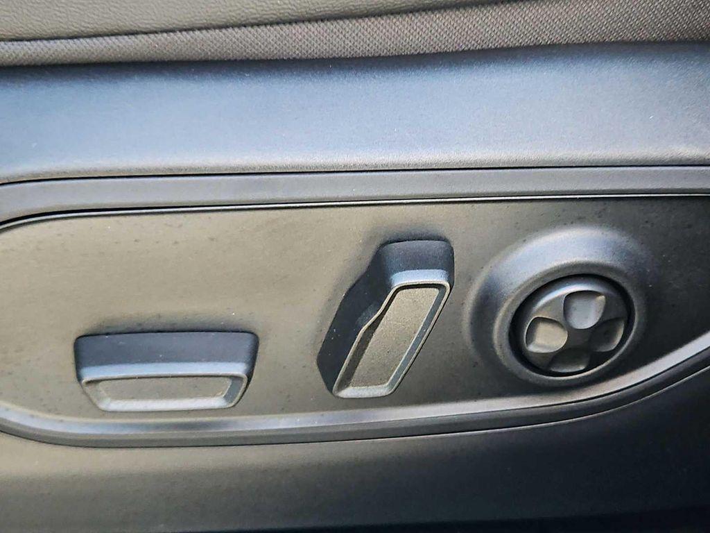 used 2025 Jeep Grand Cherokee car, priced at $38,000