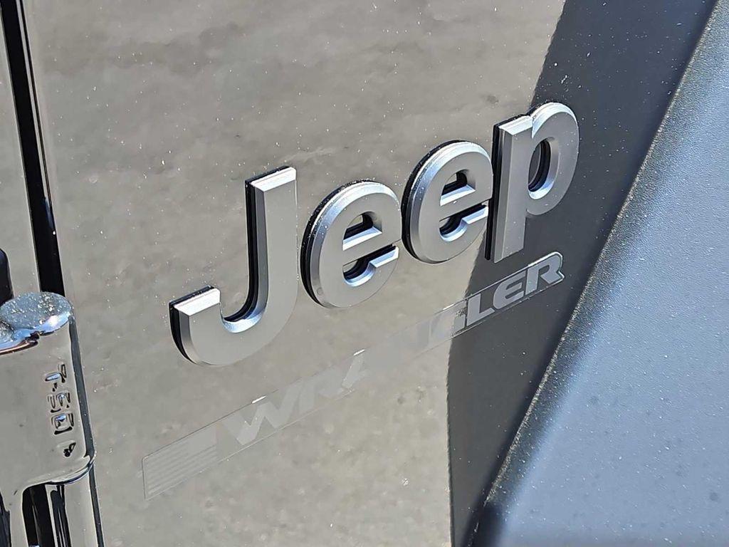 new 2025 Jeep Wrangler car, priced at $48,615