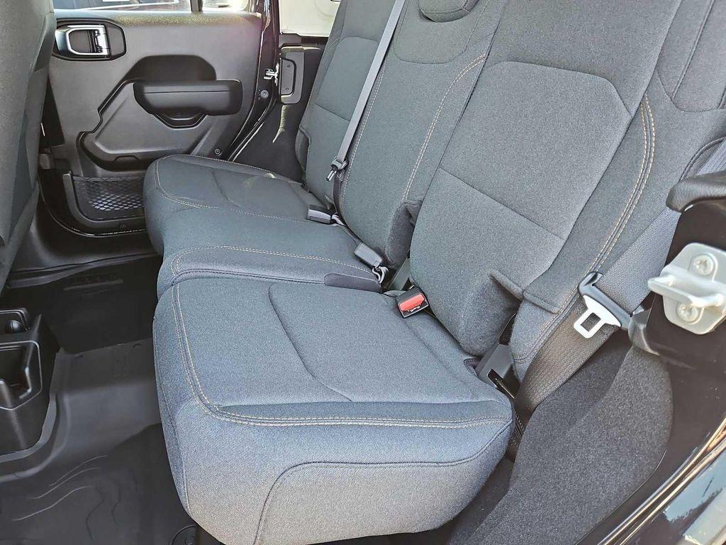 new 2025 Jeep Wrangler car, priced at $48,615
