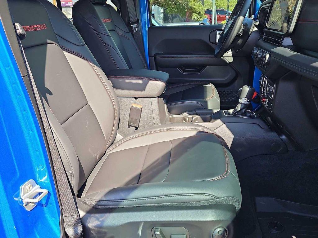 new 2025 Jeep Wrangler car, priced at $57,930